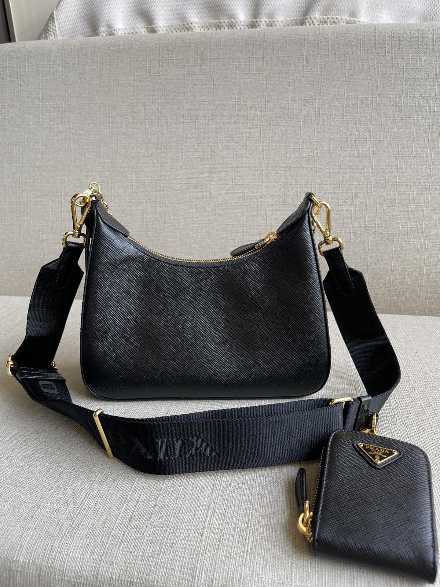 PRADA Re-Edition 2005 Saffiano leather bag Black/Gold Hardware