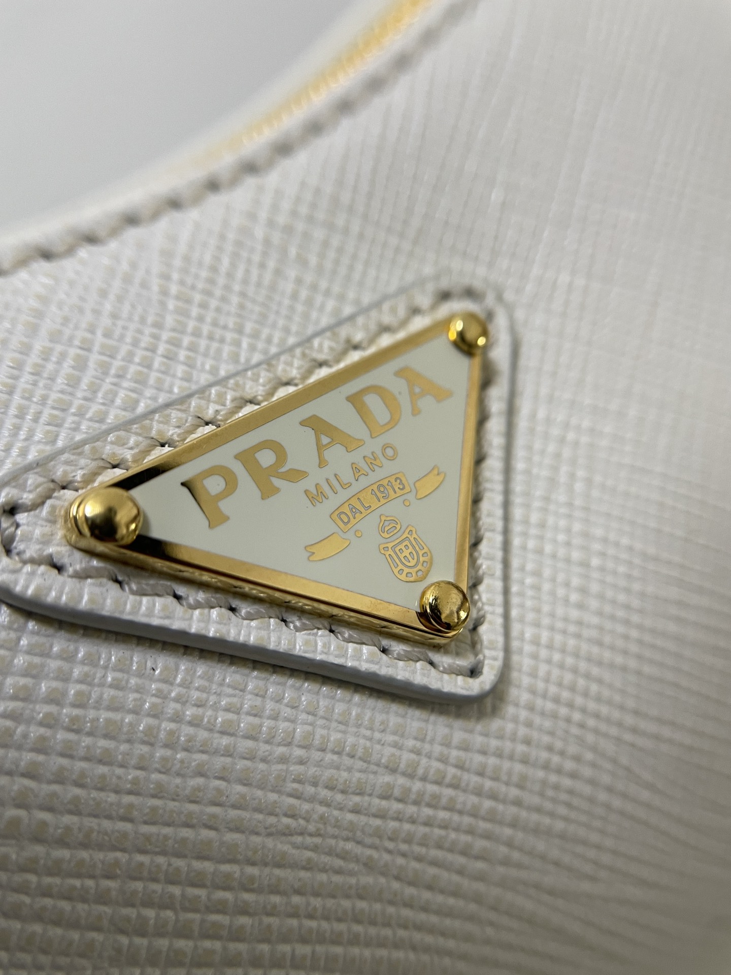 PRADA Re-Edition Saffiano leather mini bag White/Gold Hardware