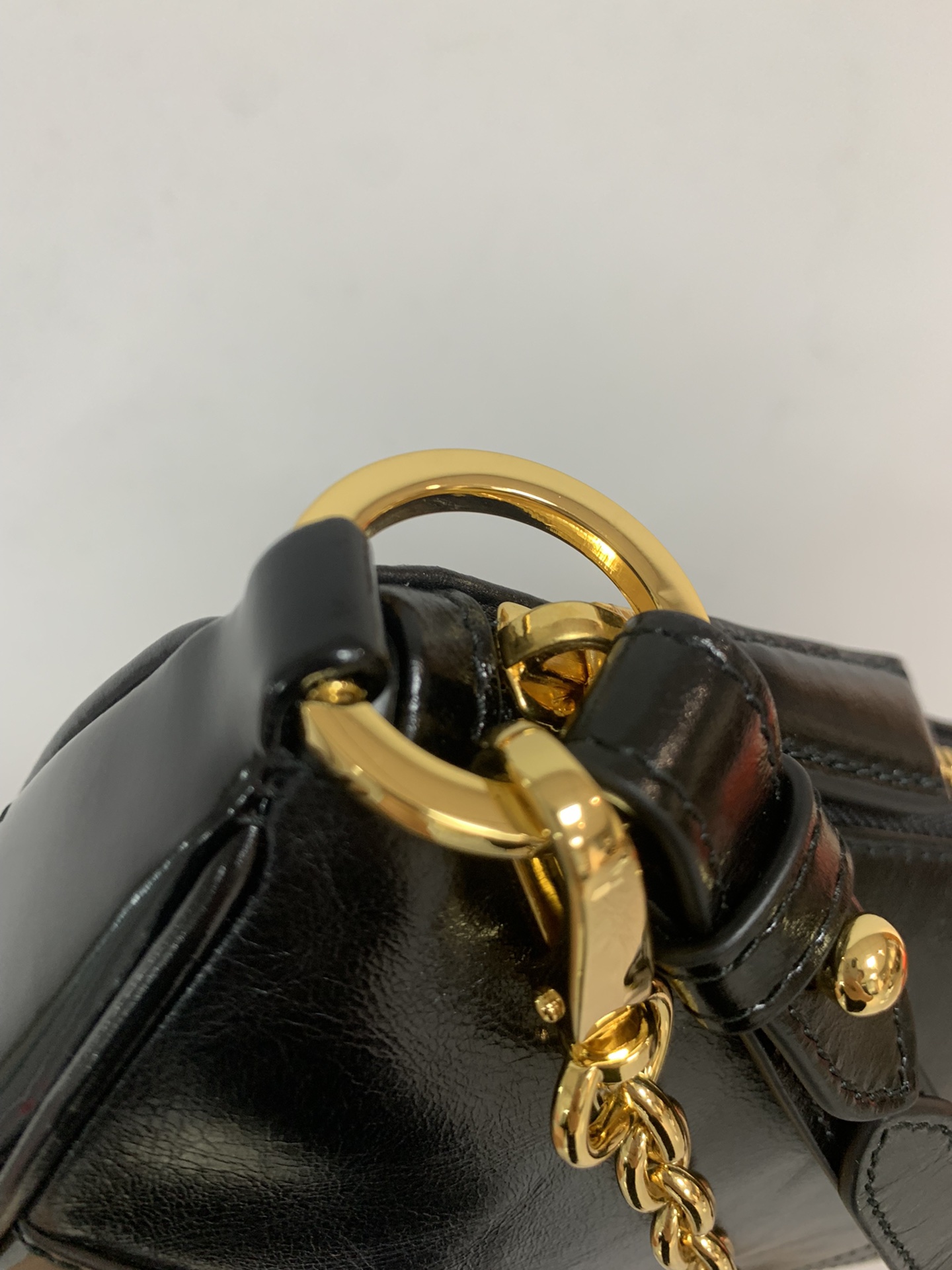 PRADA Re-Edition 2002 medium leather shoulder bag Black/Gold Hardware