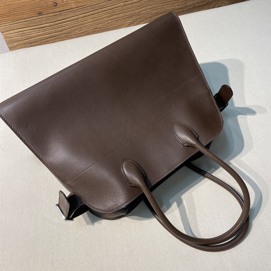 THE ROW Soft Margaux 15 Bag in Leather Brown/Silver Hardware