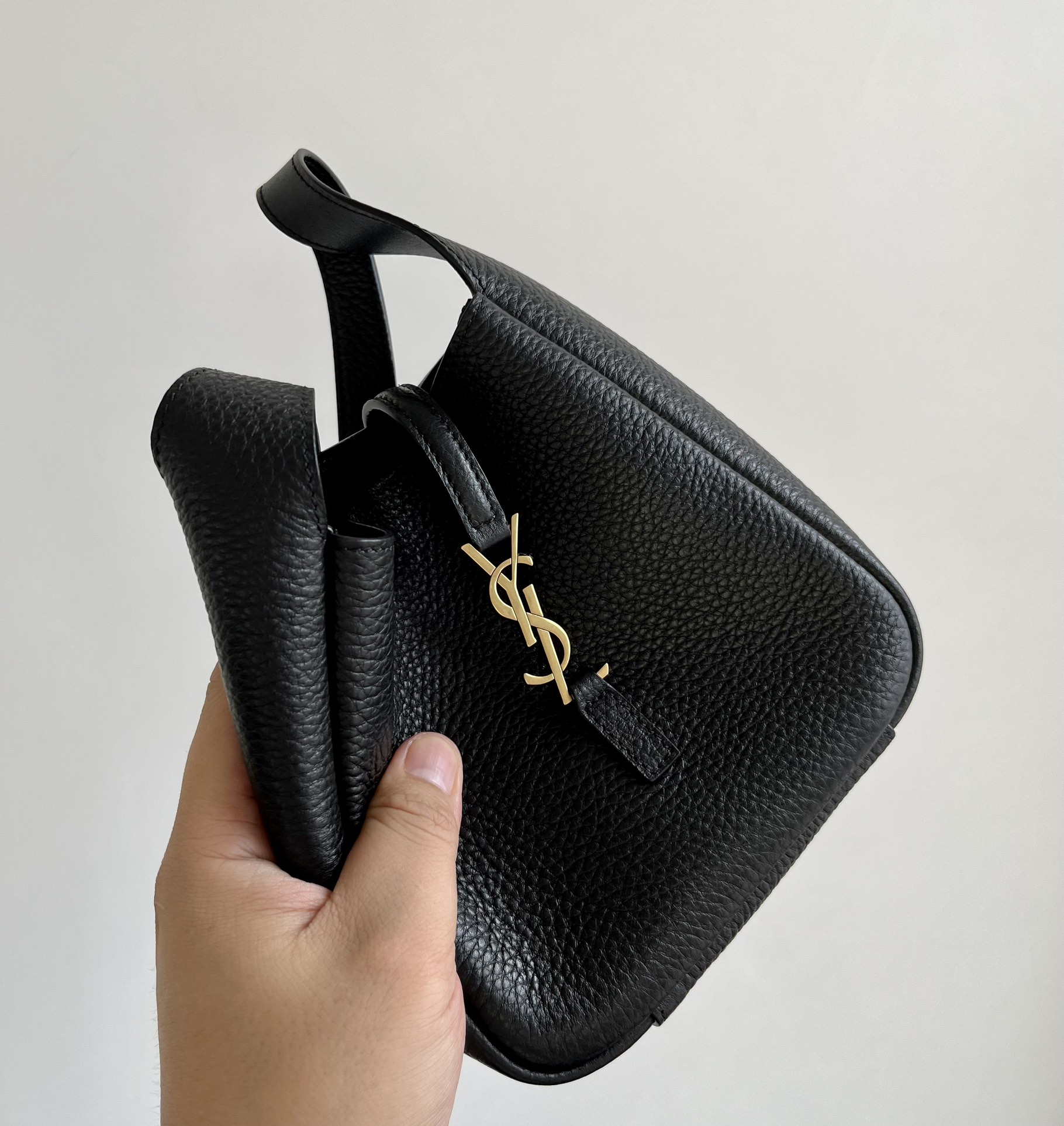 SAINT LAURENT LE 5 À 7 supple baby bag in grained leather Black