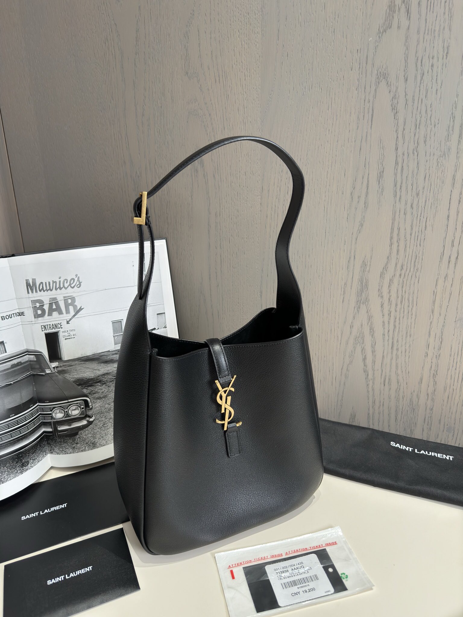 SAINT LAURENT LE 5 À 7 Supple Small bag in grained leather Black